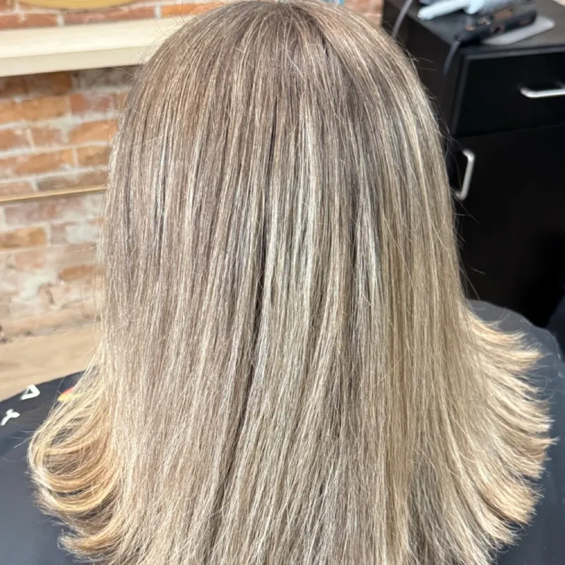 Ash Blonde Blowout