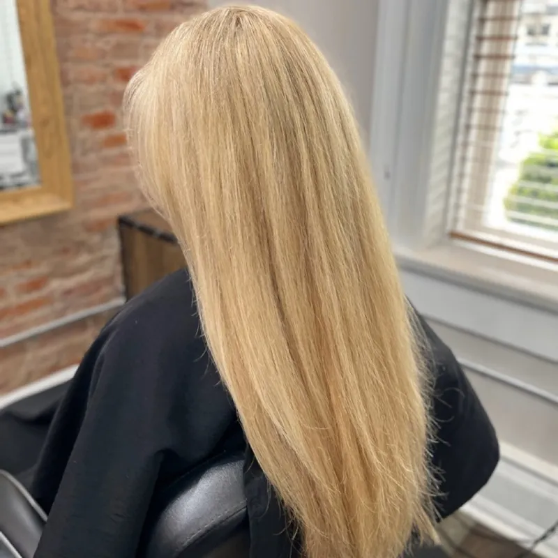 Long Blonde Blowout